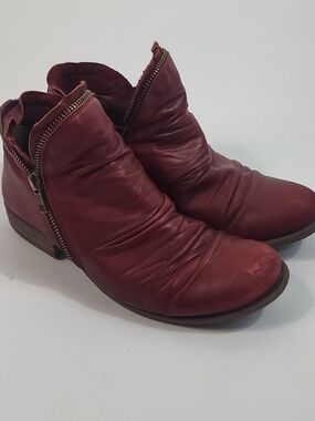 Miz Mooz Luna Leather Ankle Booties